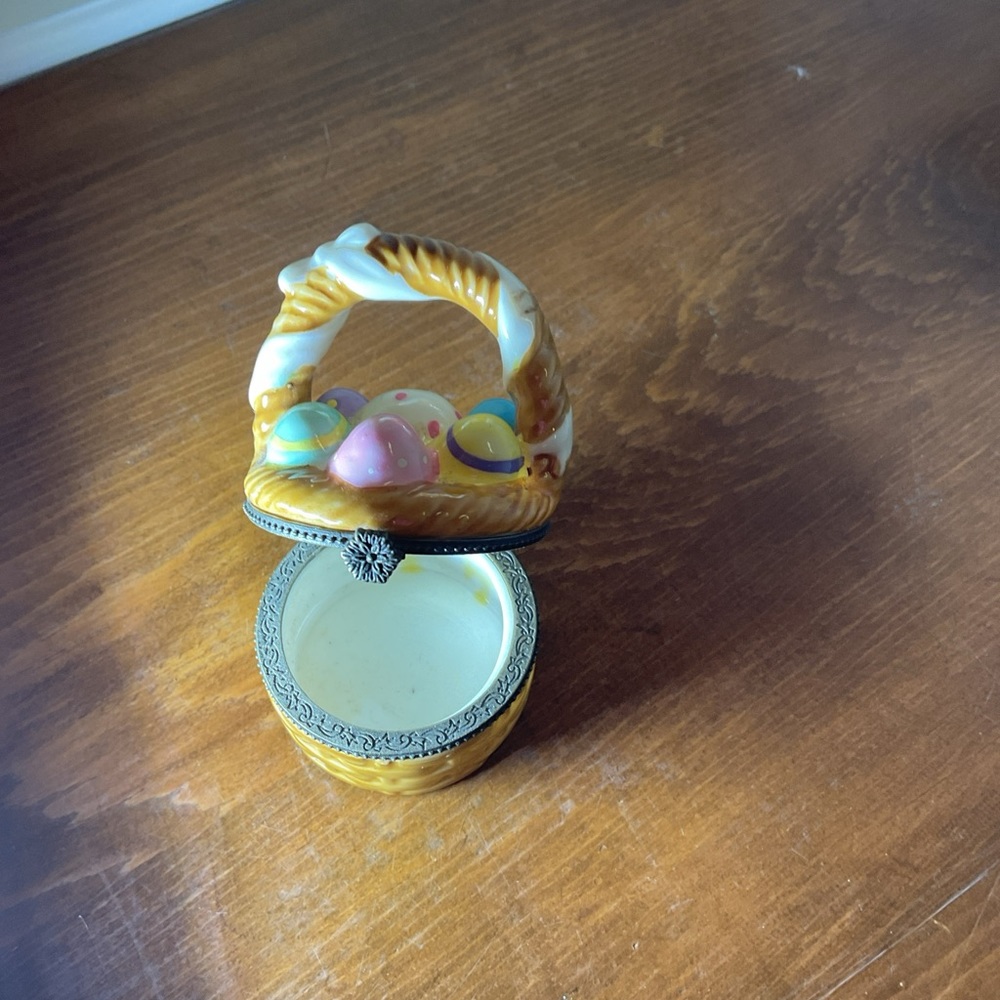 Ceramic Trinket Box Jewelry Storage Easter Egg Basket - Picture 3 of 5